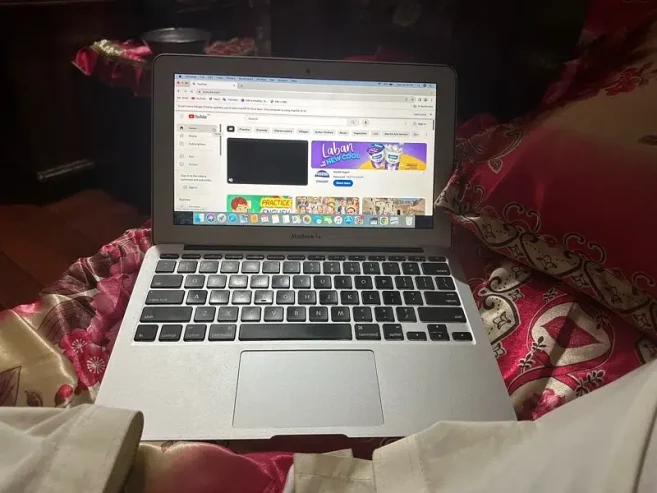 MacBook air 2012