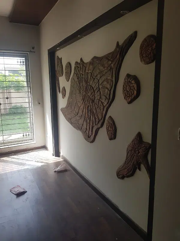 2 kanal corner house for rent for family or office in valencia town 100 feet road with 7 bedrooms