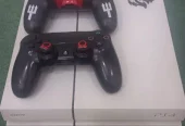 PS4 FAT + 2 Controllers + 2 Games