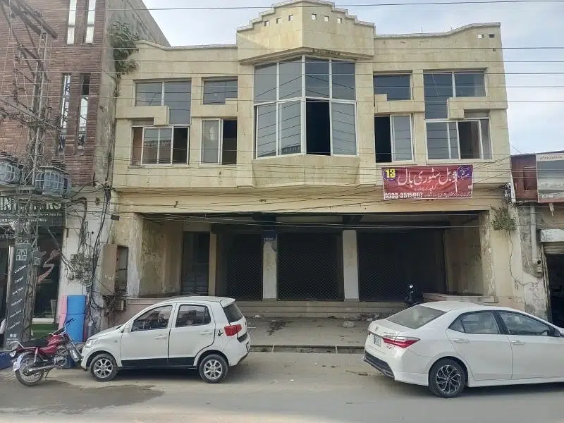 13 Marla Vip Building For Rent