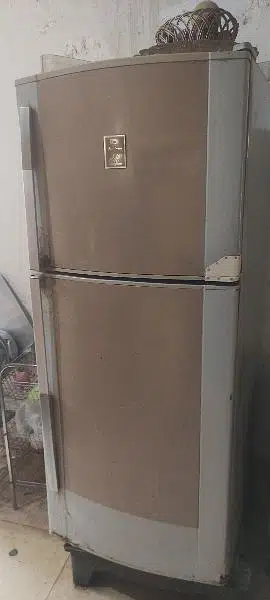 Dawlance Full size Fridge / Refrigerator