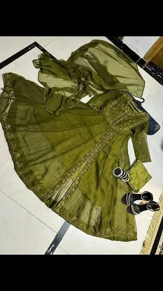 mirror embroidy maxi