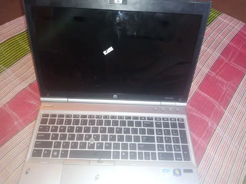 HP LAPTOP 8460P
