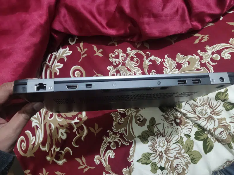 Dell latitude E7470