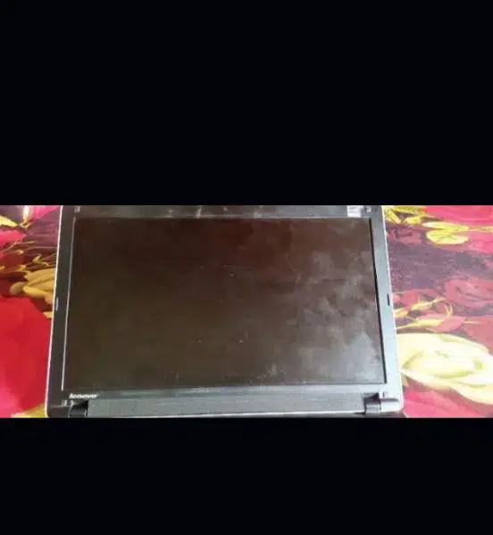 Lenovo Thinkpad 4 256gb core i3 third generation.