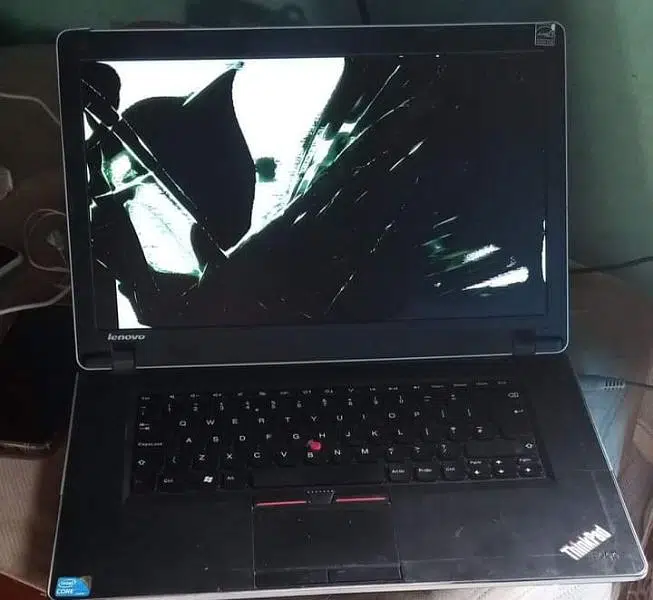 Lenovo Thinkpad 4 256gb core i3 third generation.