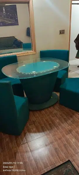 Luxurious 4 Seater Dinning Table Contact Whatsapp or Call 03362838259