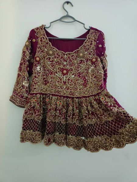 bridal dress tail lehnga with contrast dopata