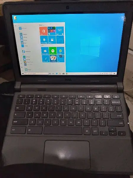 Dell window Chromebook Laptop