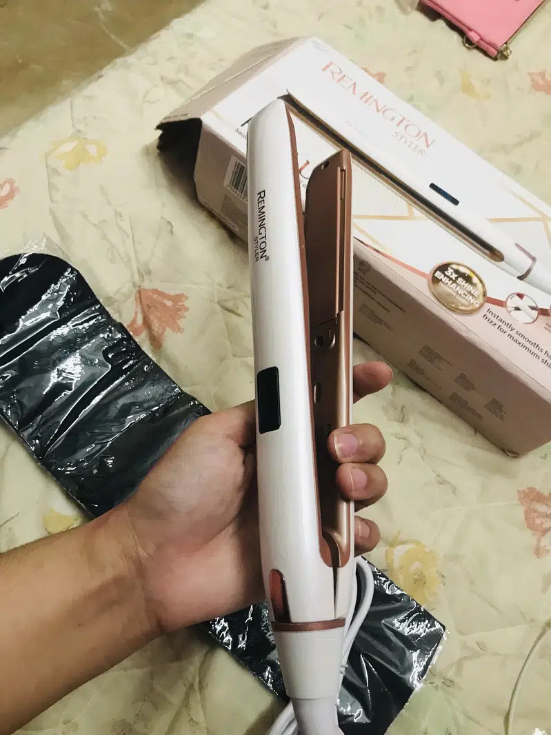 Hair straightener for women