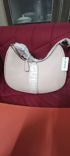 Shoulder strap. Crossbody strap Faux-leather shoulder bag