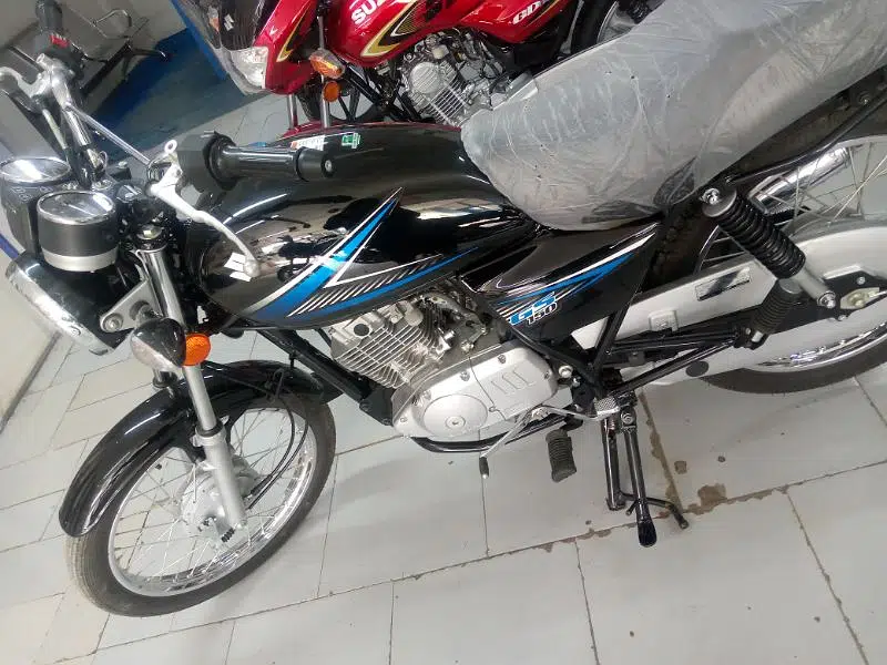 Suzuki bikes available on discounted price