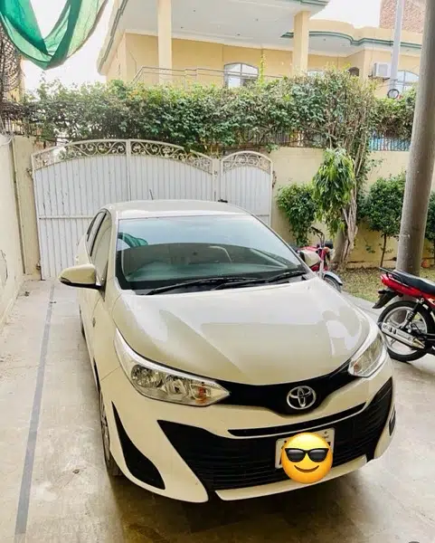 TOYOYA YARIS GLI 1.3 2022