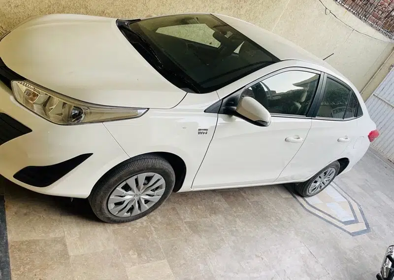 TOYOYA YARIS GLI 1.3 2022