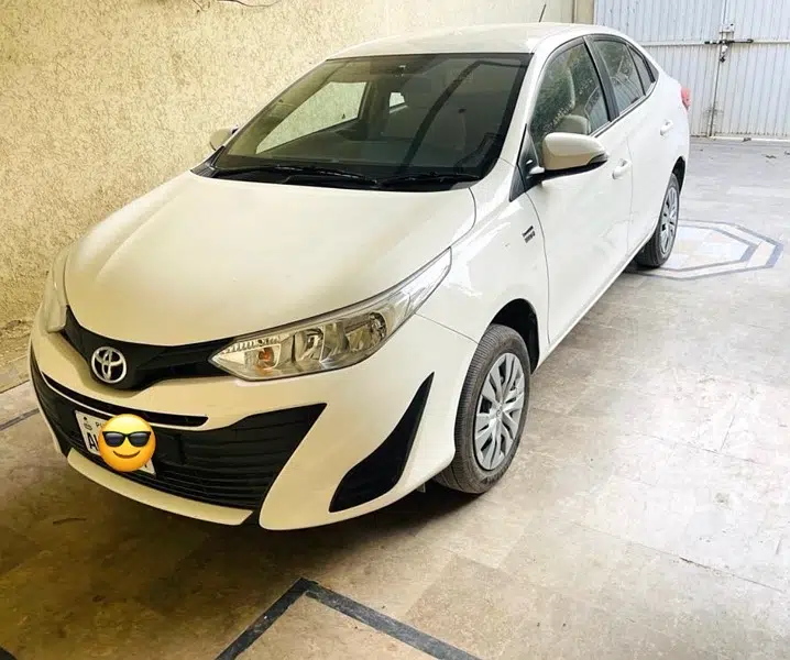 TOYOYA YARIS GLI 1.3 2022
