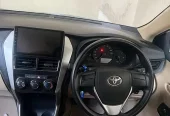 TOYOYA YARIS GLI 1.3 2022