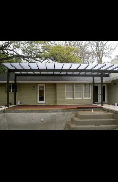 Polycarbonated shade