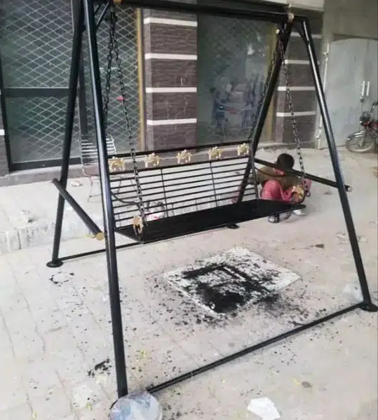 iron outdoor jhoola for kids