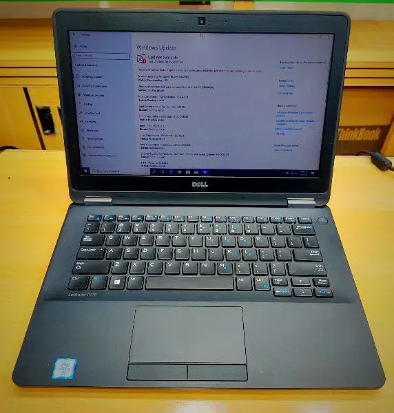 CORE i7 6th GEN – DELL LATITUDE 7270 – 16GB RAM – 512GB M2 CHIP