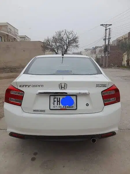 Honda city aspire prosmatic 1.3 automatic Model 2015