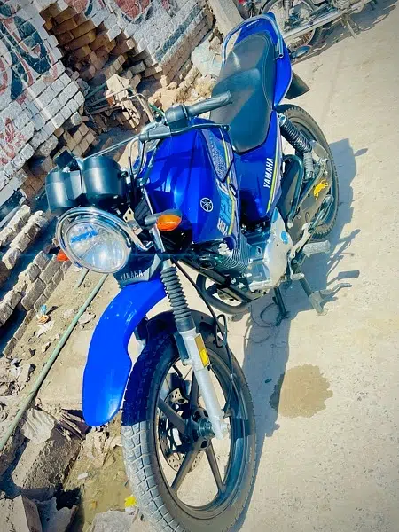 YAMAHA YBR G (blue edition)