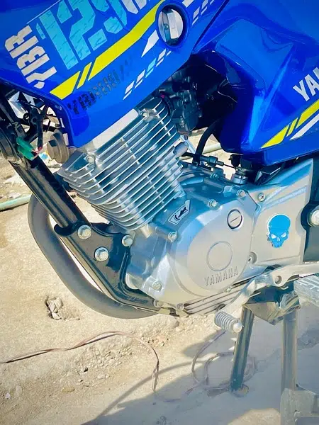 YAMAHA YBR G (blue edition)