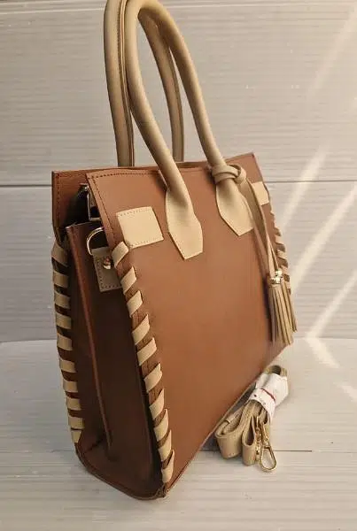 Women’s PU Leatherite hand bag