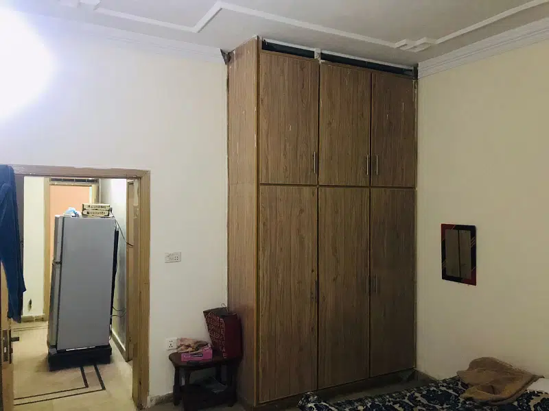 LOWER PORTION AVAILABLE FOR RENT IN RACHNA BLOCK