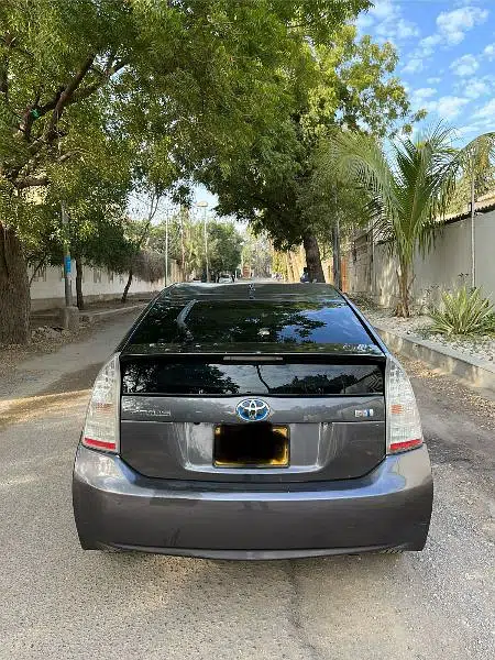 Toyota Prius G Touring Package