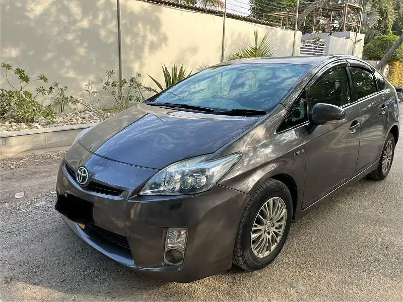 Toyota Prius G Touring Package