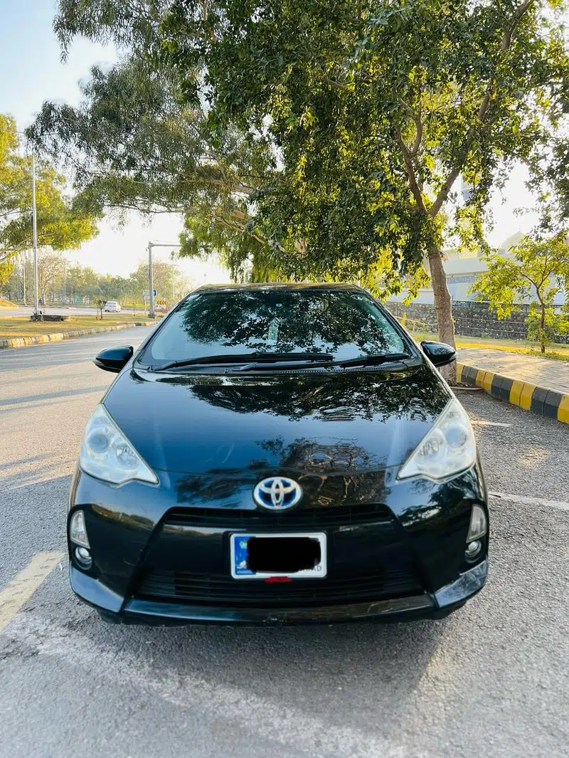 Toyota Aqua Model 2013 (Hybrid)