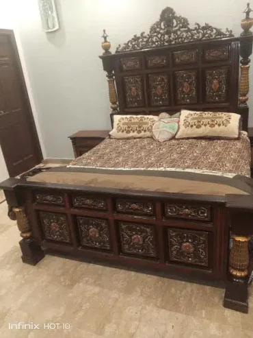 pure wooden bed + side tables / best condition