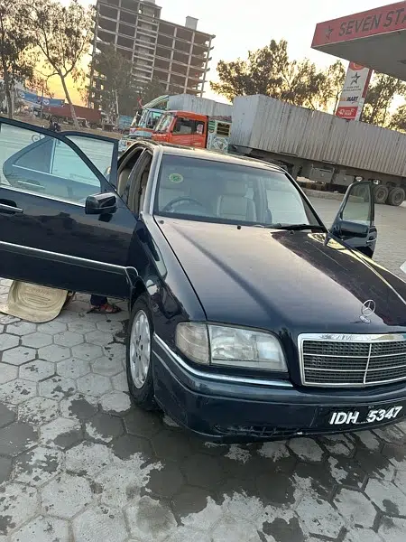 Mercedes C 180