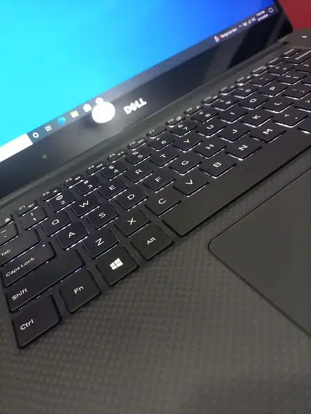 Dell Precision 5520 Core i7 6 generation