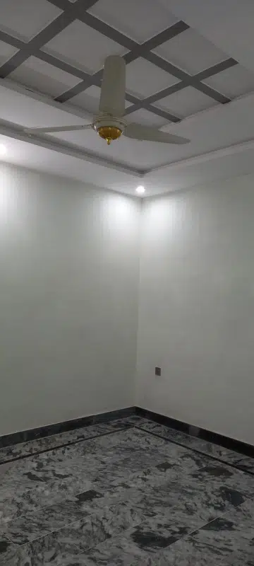 Beautiful design 3 Marla house for sale in Faislabad Millat Road