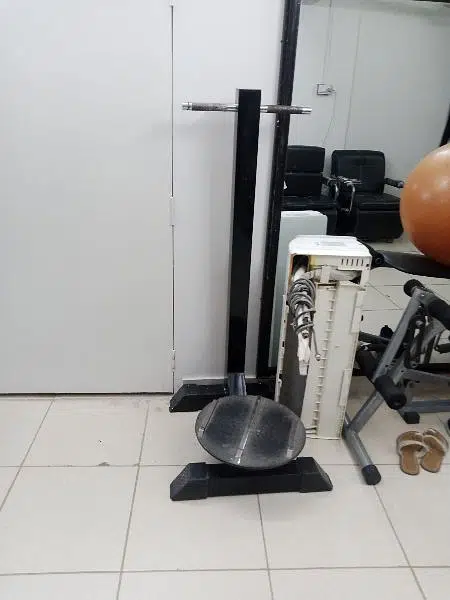 pack deck fly, lat pull down ,leg extension