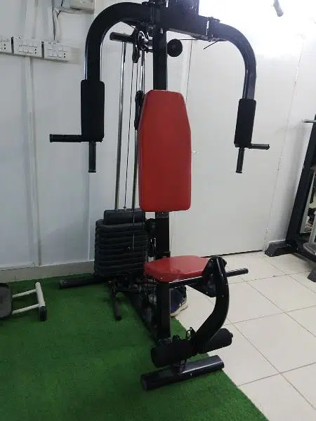 pack deck fly, lat pull down ,leg extension