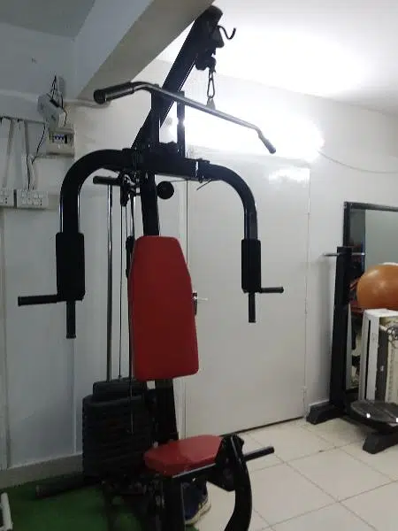 pack deck fly, lat pull down ,leg extension