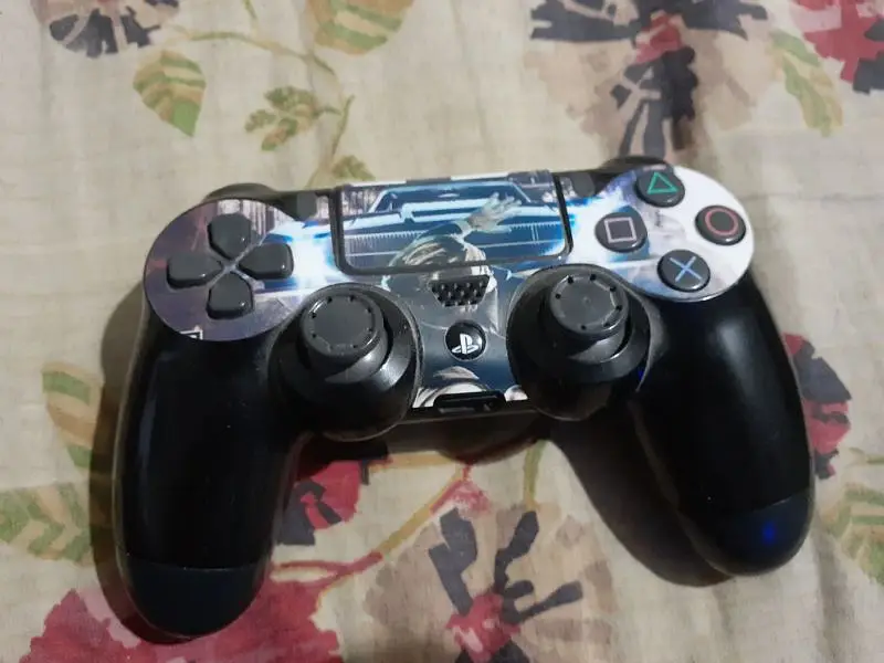 ps4 with two controller