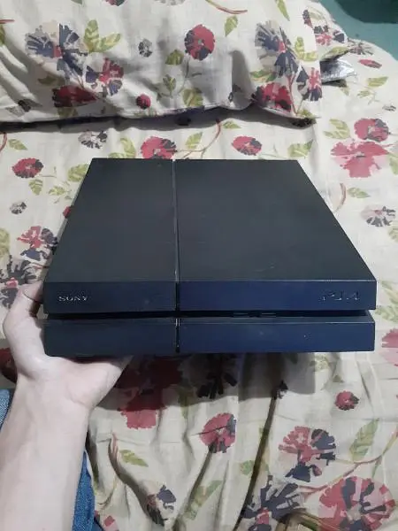 ps4 with two controller