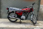 HONDA 125 BIKE RED COLOUR 2017 MODEL