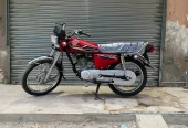 HONDA 125 BIKE RED COLOUR 2017 MODEL