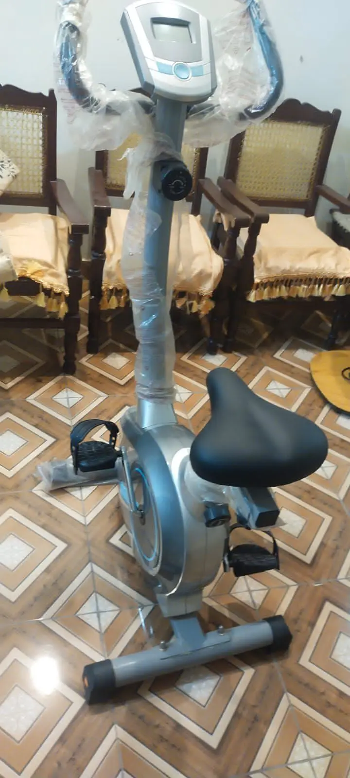 Exercise cycle